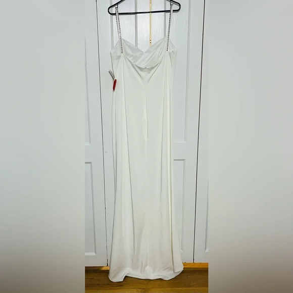 Ieena for Mac Duggal BEADED STRAP SWEATHEART NECKLINE GOWN *sold out online* - Picture 6 of 8